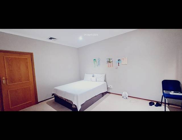 5 BEDROOM FREESTANDING FOR SALE IN FERNCLIFFE